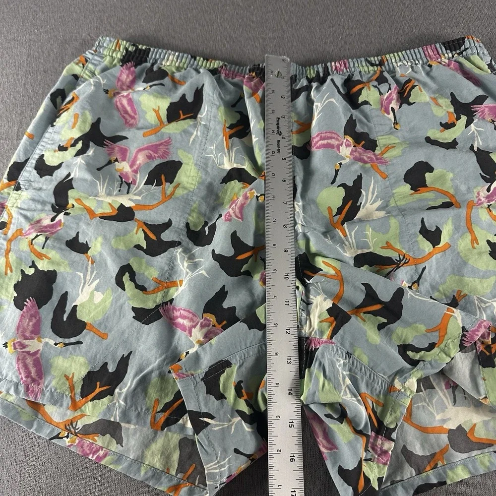 Patagonia Baggies Shorts Mens XL Colorful Bird‎ Print Lined Casual Travel Beach